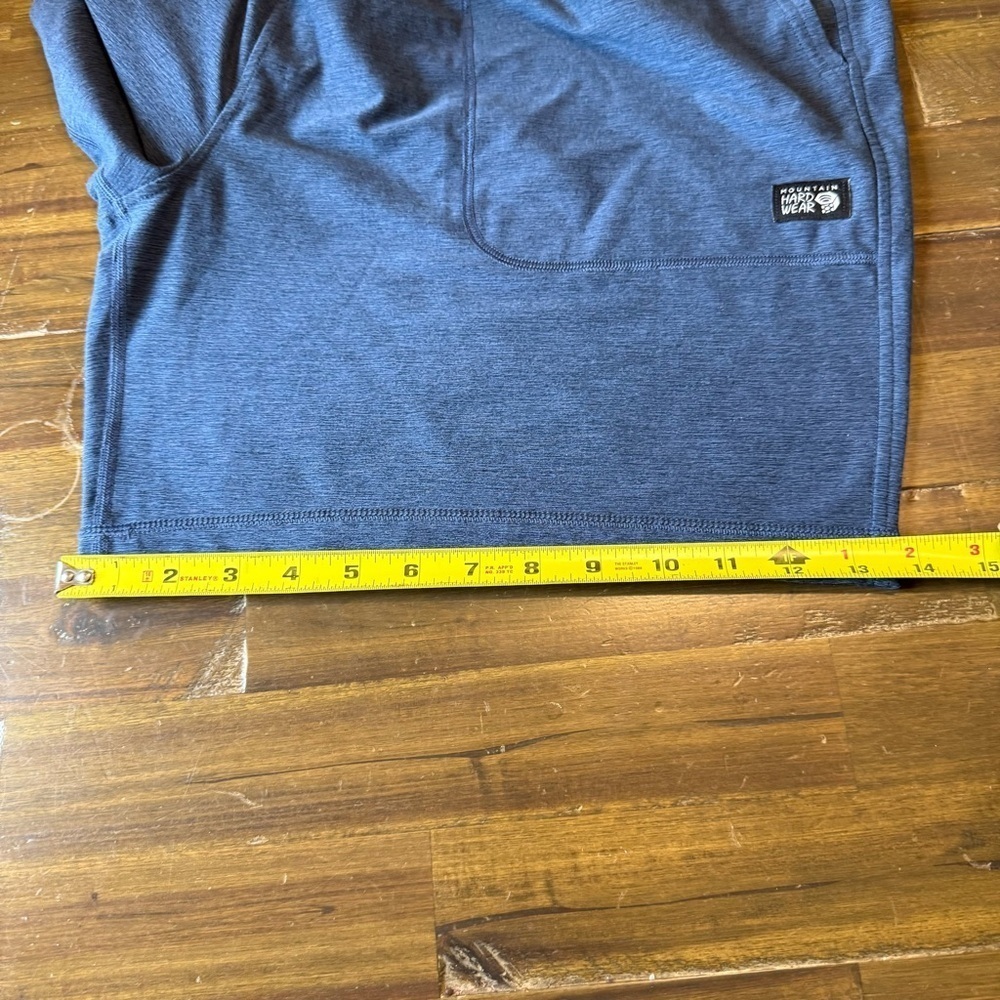 Mountain Hardware Chillaction Shorts - Picture 9 of 11